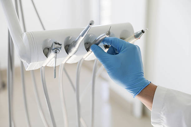 Professional Emergency Dentist technician working in Elk Plain, WA